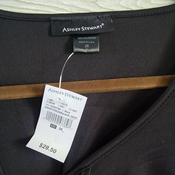 Ashley Stewart Keyhole Crop Top Black Stretchy Sz 26 Plus Size Cinched - Picture 3 of 5